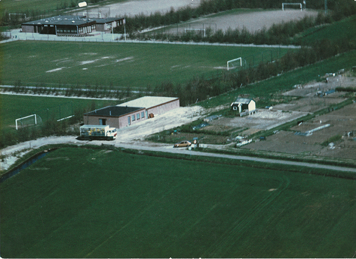 Luchtfoto S.V. De Vrijheid Castricum 1981